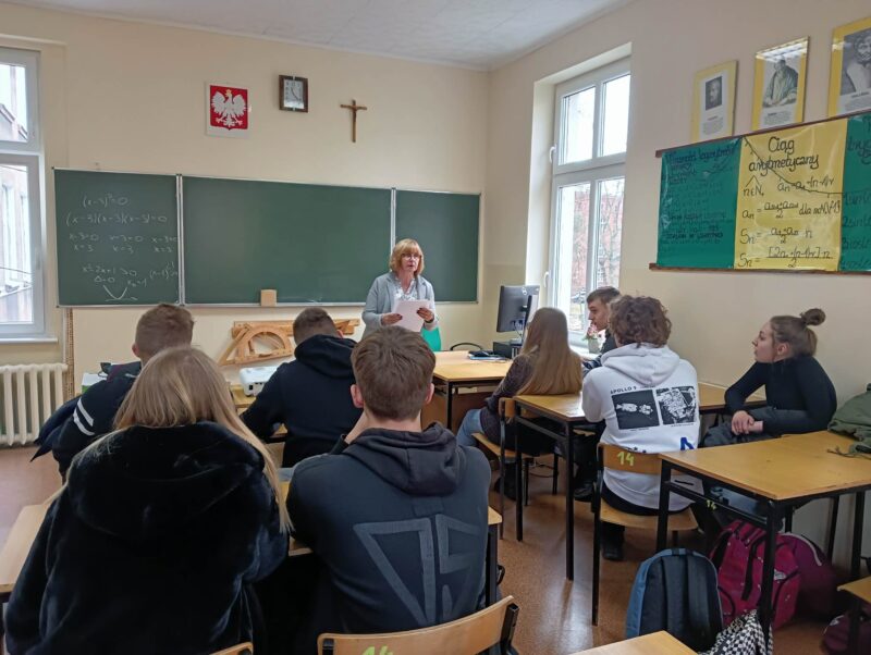331069597_718456923163928_6895377164350137207_n-800x602 ZSP nr 1 w Krotoszynie bliżej Europy